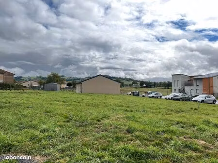 terrain 565 m² naucelles