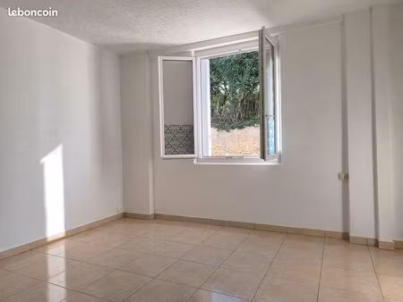 studio proche marché et centre ville