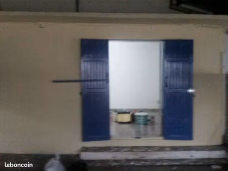 vend 2 maison f3 + 1 studio dans les hauts de ste anne sur 1261m2 coin calme