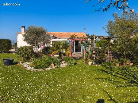 maison parfait état de plein pied proche mer