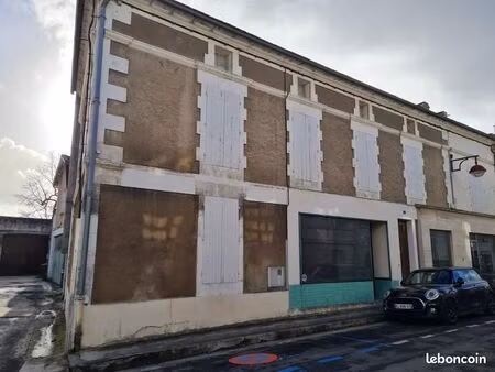 immeuble 220 m² la couronne