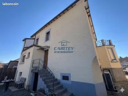 immeuble 154 m² lure