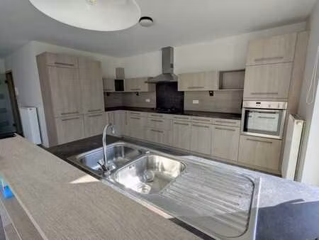 superbe appartement moderne 3 chambres meublé à stavelot