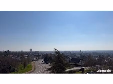 t4 lumineux avec vue panoramique exceptionnelle sur dijon – 77 m²