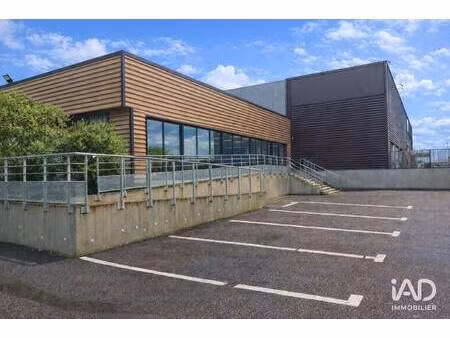 local d'activités à vendre