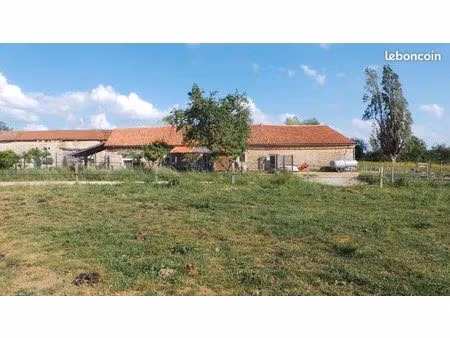 ferme équestre avec camping équipée de gites insolites