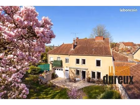 maison 6 pièces 298 m²