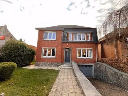 superbe maison avec garage et grand jardin à battice