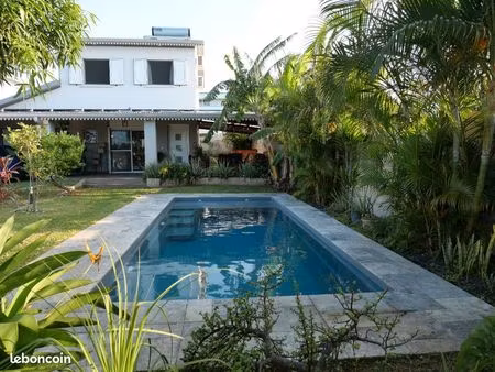 maison moderne familiale - emplacement idéal à sainte-marie