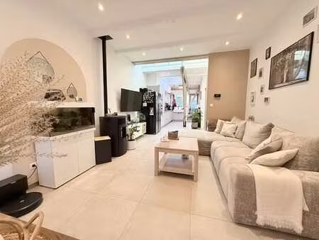 maison avec garage située à luingne