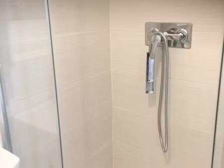 f1 bis climatise dans residence securisee 60m²