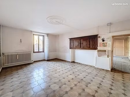 maison 8 pièces 172 m²
