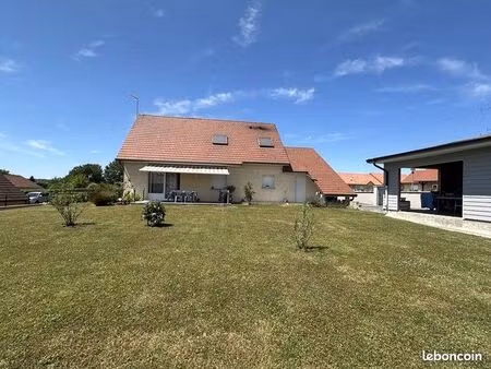 maison de 6 pièces dans 165 m² à pusey