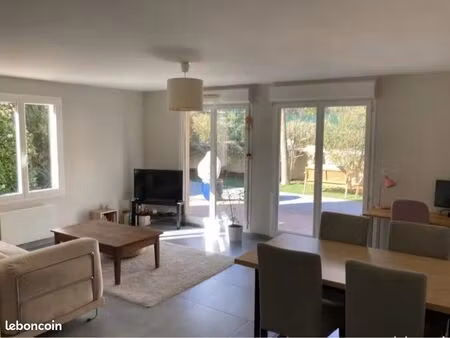 appartement t3 65m2 calas avec parking