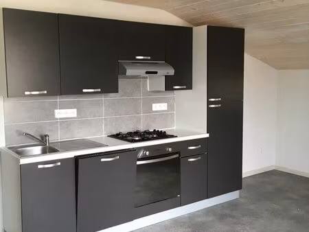 appartement f3 garage et grand balcon gilley