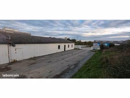 loue bâtiment industriel