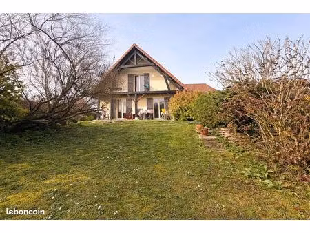 maison 9 pièces 300 m²