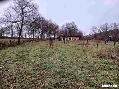 abris hangar verger terre champ