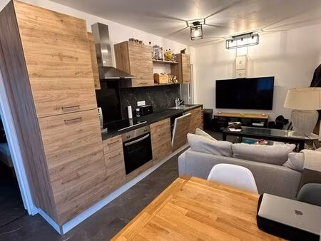 t2 refait à neuf à 300 m des pistes