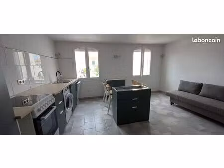 meuble t2 stes maries de la mer