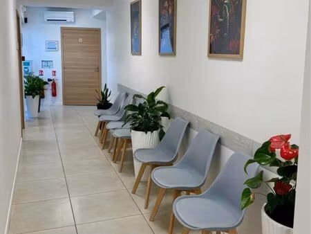 bureau dans centre medical paramédical