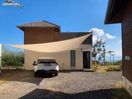 petite maison avec magnifique vue océan