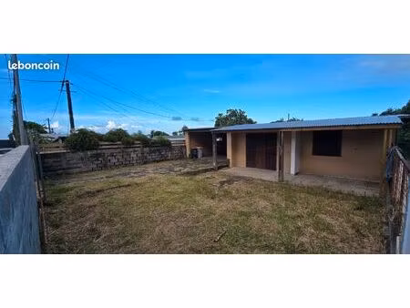 maison 3 chambres quartier français sainte suzanne