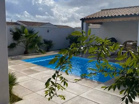 maison 137m2 de plain-pied avec 3 chambres + garage + piscine à périgny