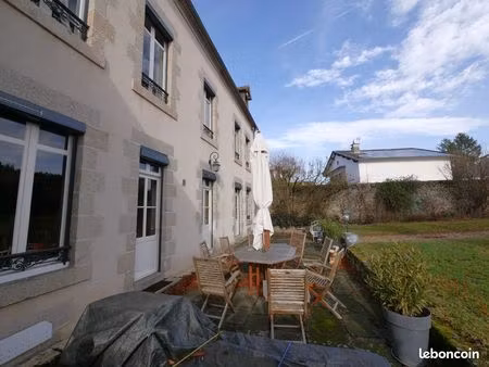 maison de caractère 230 m²- prestations haut de gamme - jardin 2000 m2 sans vis-à-vis - cœ