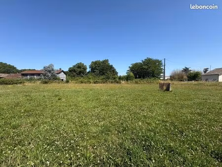 terrain 1 000 m² gardonne