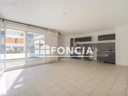 appartement 3 pièces 65 m²