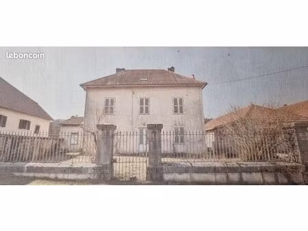 ensemble immobilier de caractère – ouvans (25530)