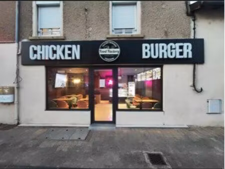 local commercial snacking blv