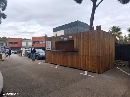 urgent container foodtruck + bail commercial - la ciotat + (équipement crêpes/galettes/bou