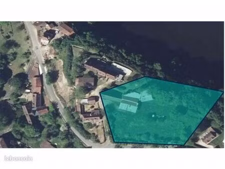 grange 1 pièce 110 m²