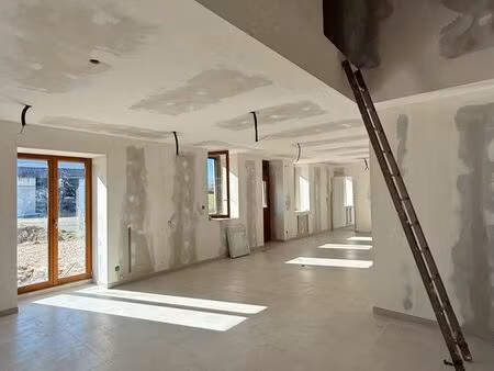 maison avec grange et fort potentiel d’aménagement