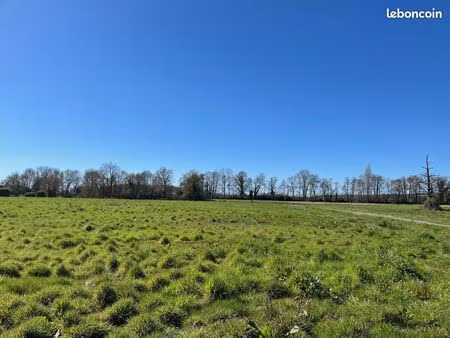 terrain 1250 m² la force