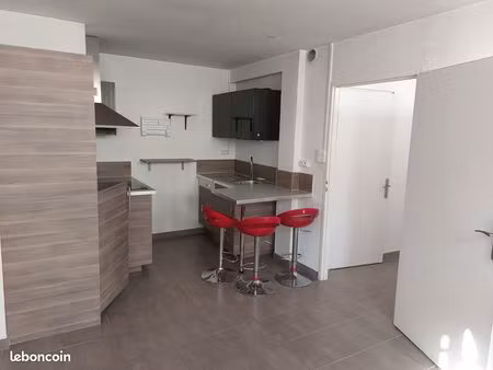 charmant f1 bis proche parc des expositions et du tram