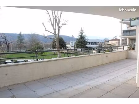 appartement de standing t4 – 103 m² . grande terrasse . ascenseur . vue dégagée