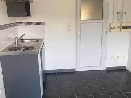 appartement 1 pièce 12 m²