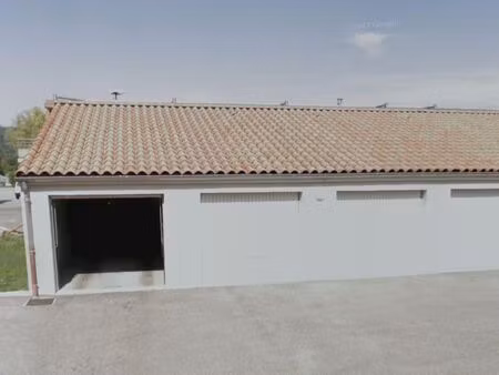 vente garage fermé de 18m2