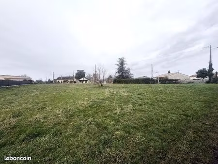 terrain 1 500 m² lamonzie saint martin