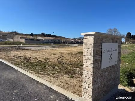 terrain 380 m² puygiron