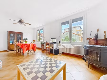 vente appartement 6 pièces 140 m² à millau (12100)  246 000 €