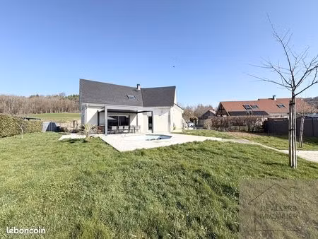 maison 6 pièces 136 m²