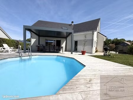 maison 6 pièces 170 m²