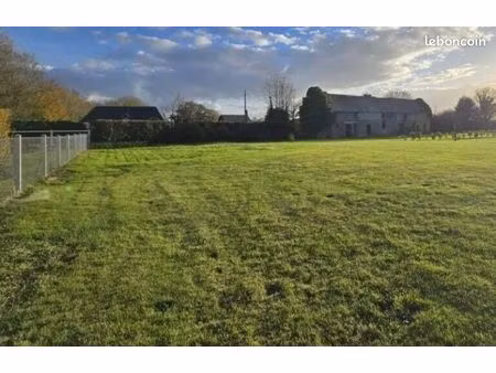 a saisir : beau terrain idéalement exposé