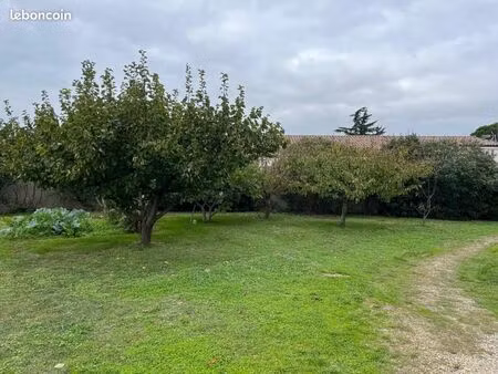 terrain 604 m² bourg les valence