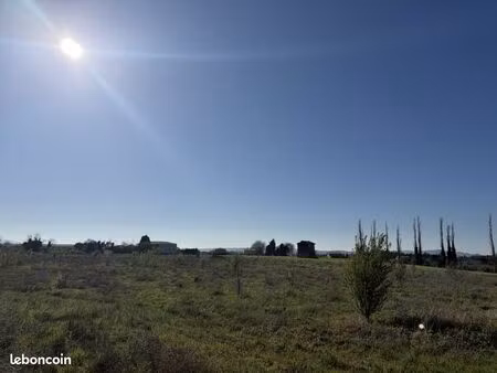 terrain 350 m² montelimar