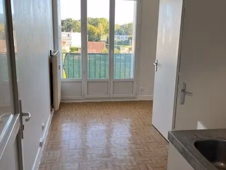 ? studio avec loggia – idéal investissement ou premier achat